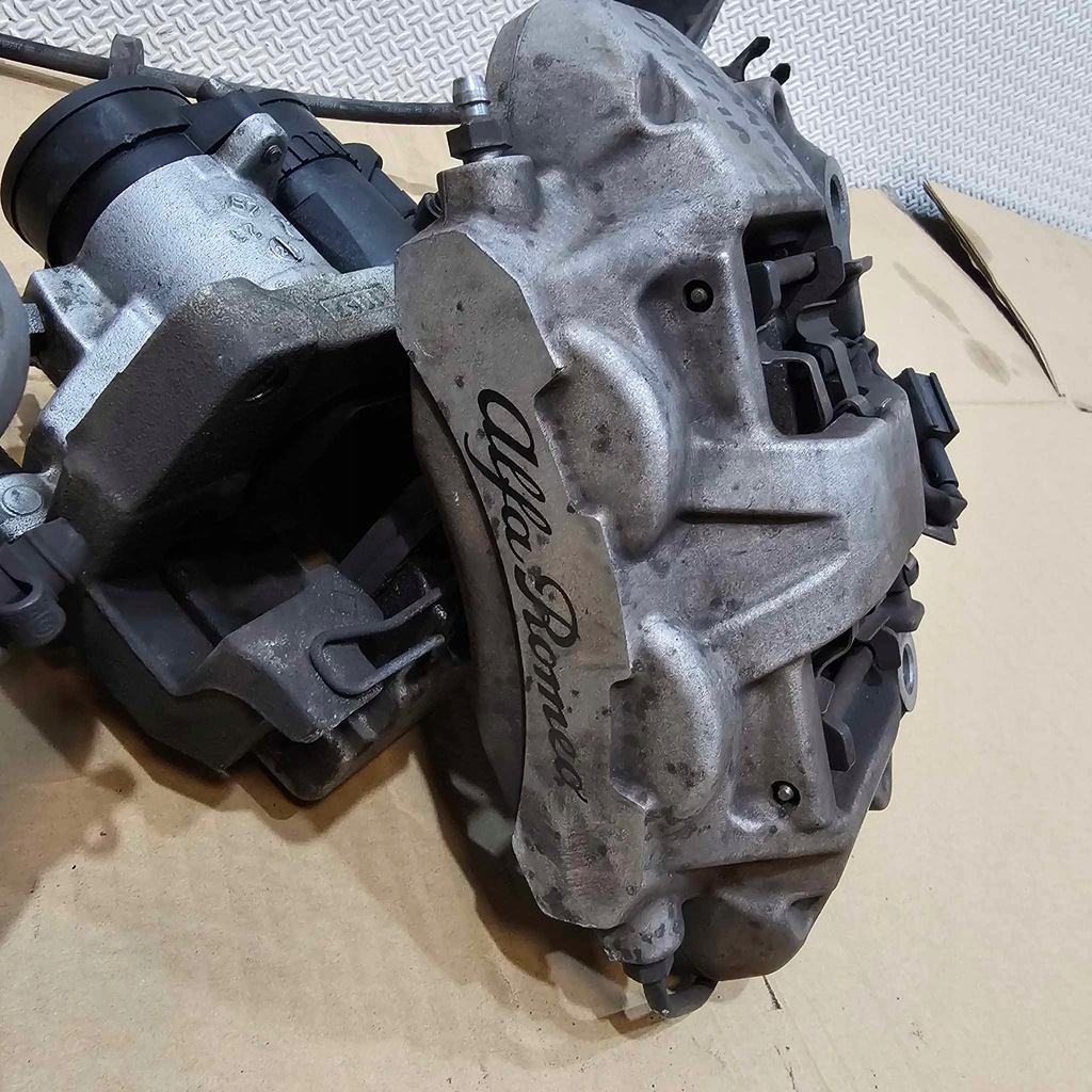 фото №8, Alfa romeo giulia суппорт hamulcowty задний передний перед левый правый