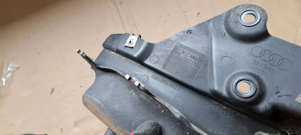 фото №11, Q7 4m ii бризковик спойлер лівий задня 4m0854815e