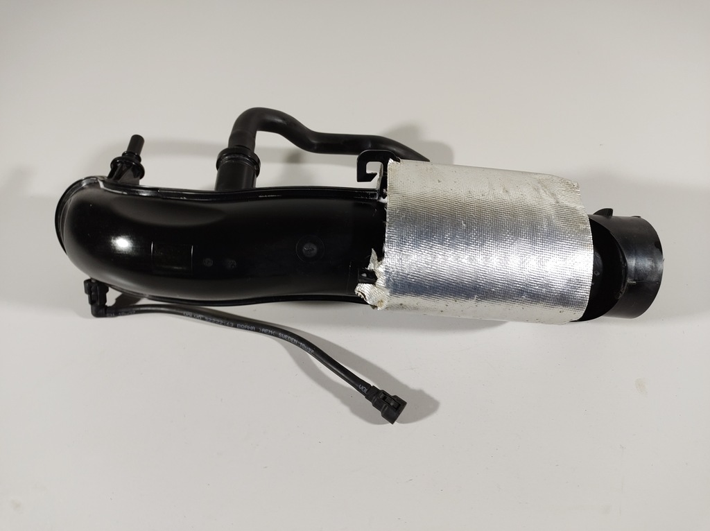 фото №2, Volvo v40 12r- труба шланг повітря 31370975