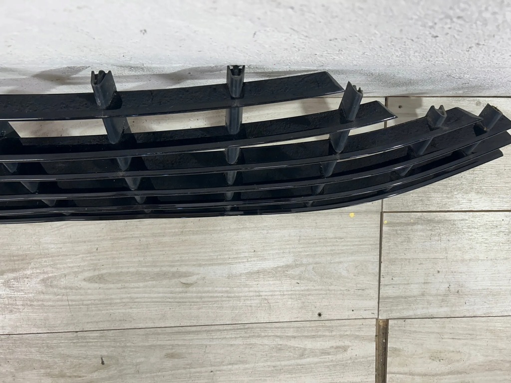 фото №9, Aston martin vantage iv 2020 решітка радіатора