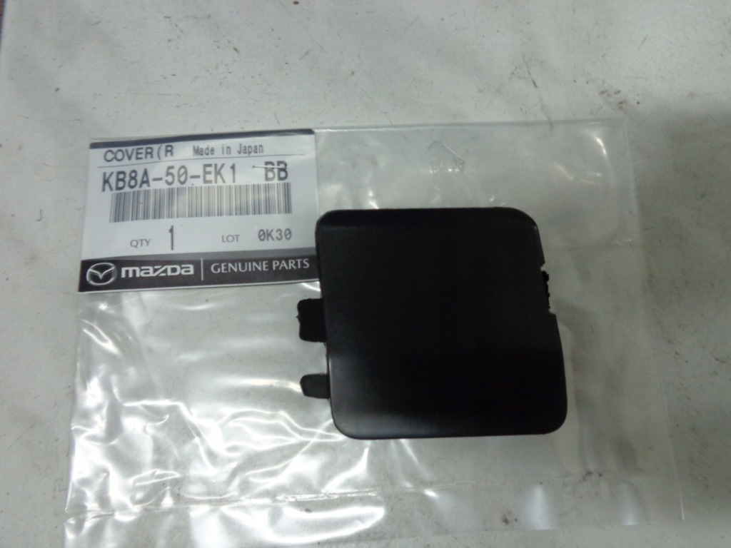 фото №1, Mazda cx5 2017-2021 заглушка фаркоп права задня