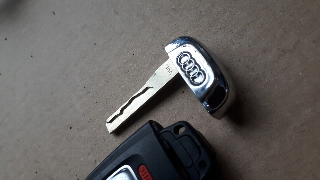 фото №5, S4 b8 ключ ключ 8t0959754ad s5 sq5 usa