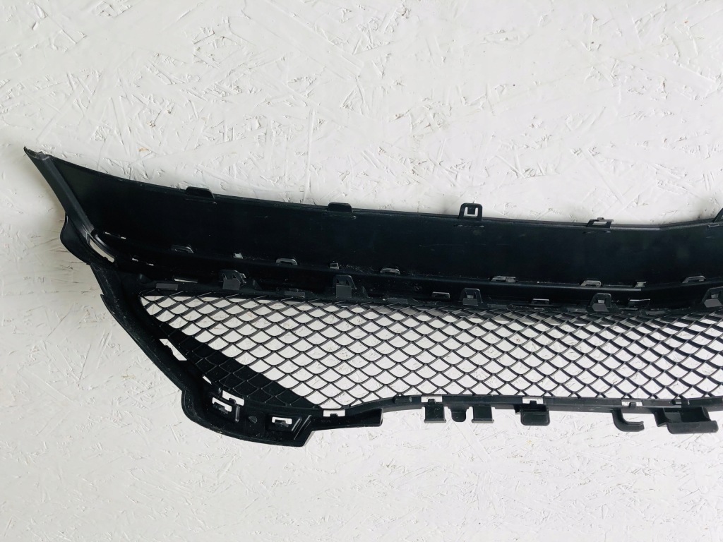 Купити Mercedes e-klasa w207 купе рестайлінг  решітка середня передня