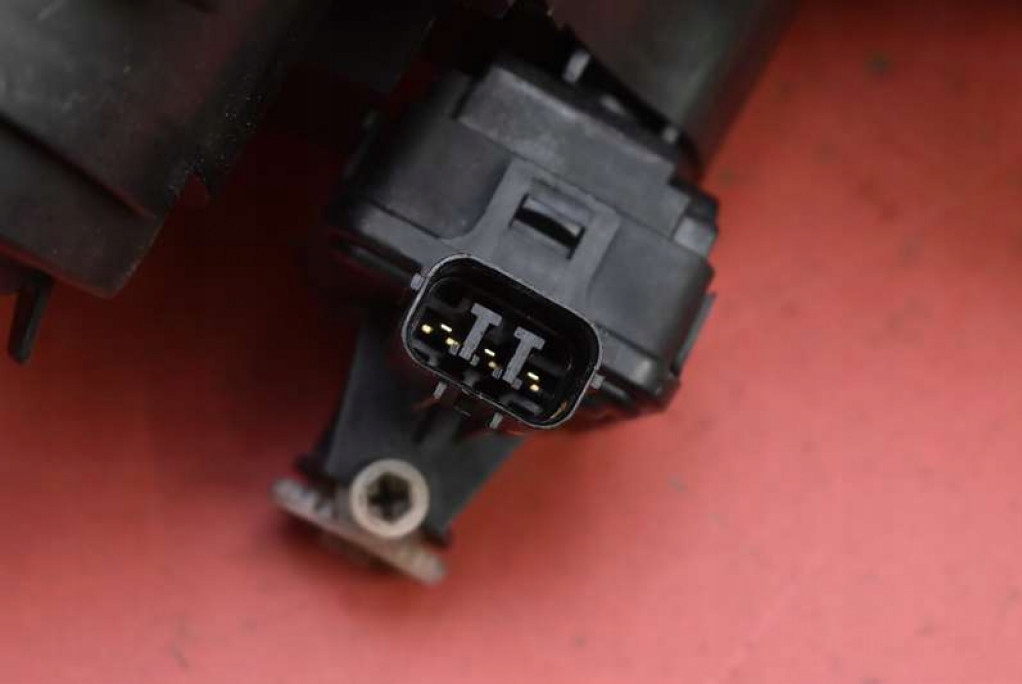 фото №7, Фара лівий лампа перед лінза eu p2951l mazda 3 1 i bk 03-06