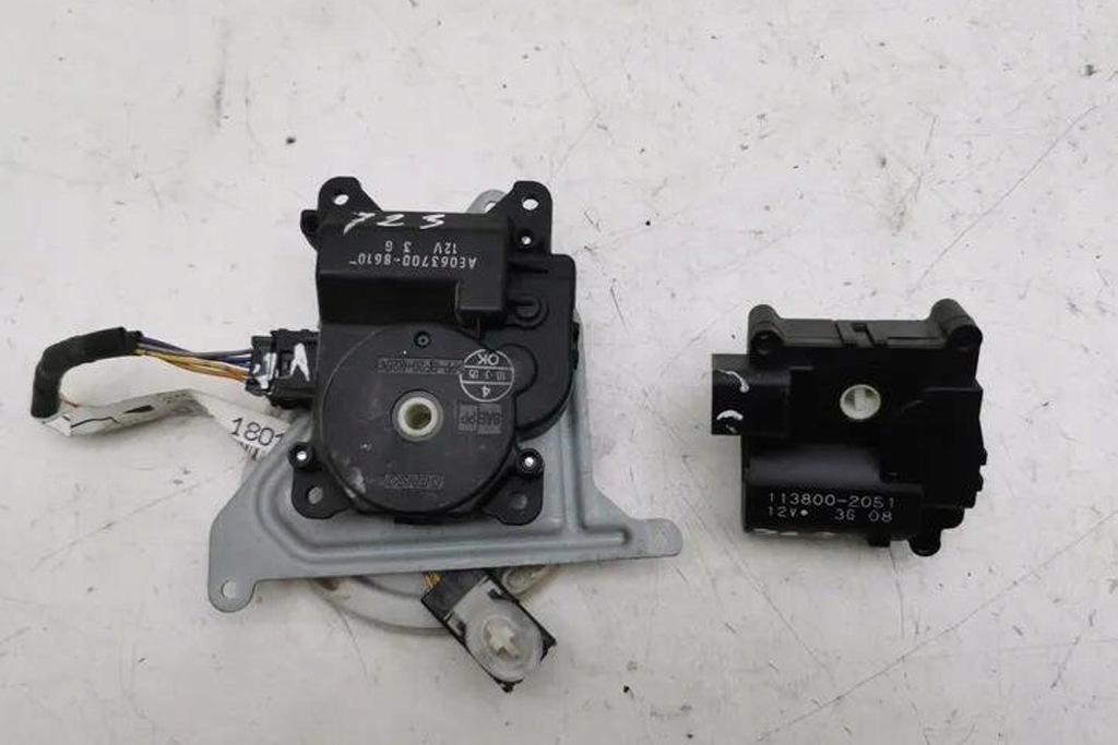 фото №14, Клапаны управляющий отопители toyota corolla verso _e12_ ae0637008610 2.2l