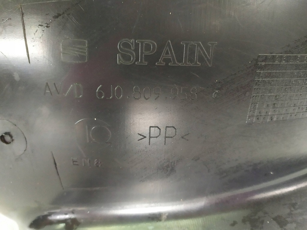 фото №8, Подкрылок левый перед seat ibiza iv 6j0809958