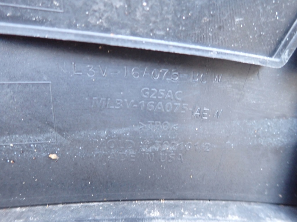 фото №8, Молдинг накладка крыла левая передняя перед лампа ford f150 raptor 2024