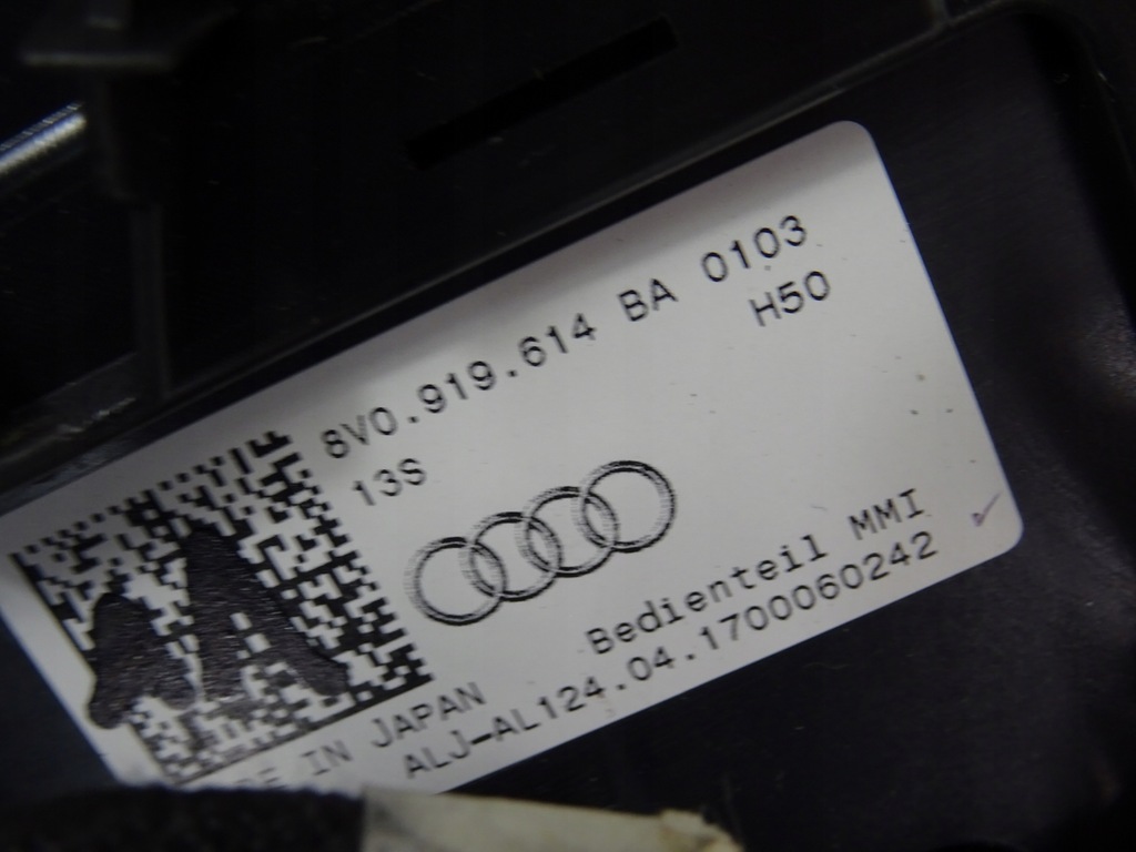 фото №12, Audi a3 v8 тунель ручка чохол передач консоль navi навігація 8v1864261f