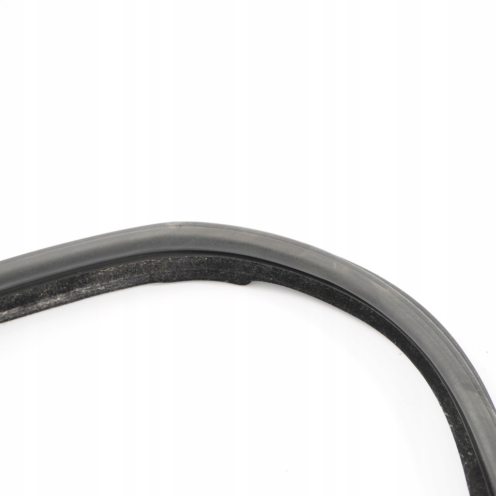 фото №10, Bmw f36 прокладка край дверь левая задние резиновый элемент прокладка 7409191