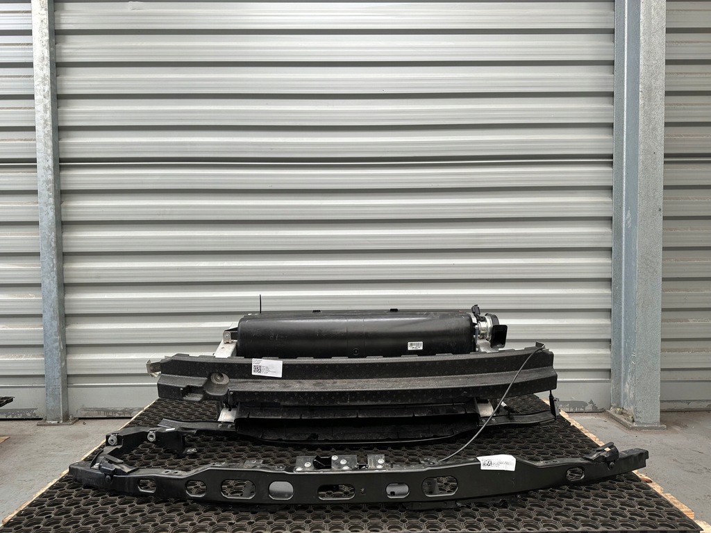 фото №8, Bmw i3 i01 перед капот бампер pas радіатор фари h7