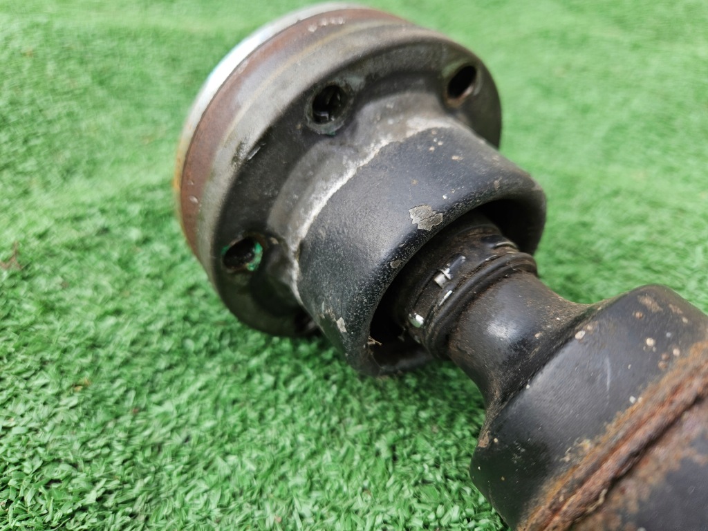 Wał привідний opel insignia a універсал opc 2.8 v6 13309769 Оригінал