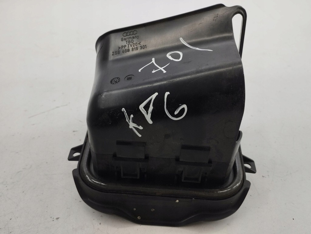 фото №5, Audi a7 s7 4g 2011 решітка вентиляційна pod бампером заднім