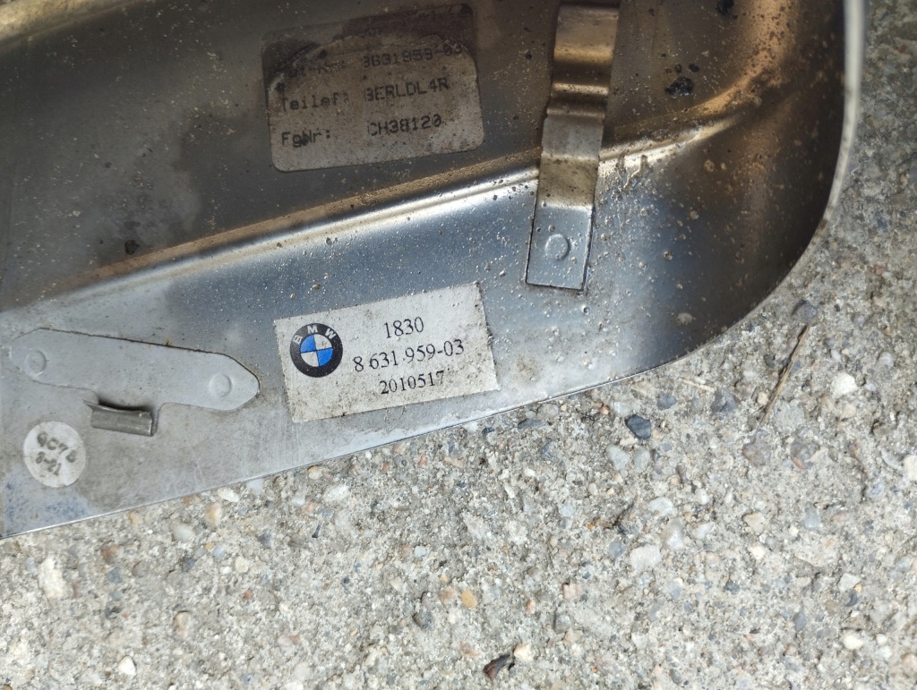 Наконечник глушника права ліва bmw 5 g30 g31 Зі Шроту