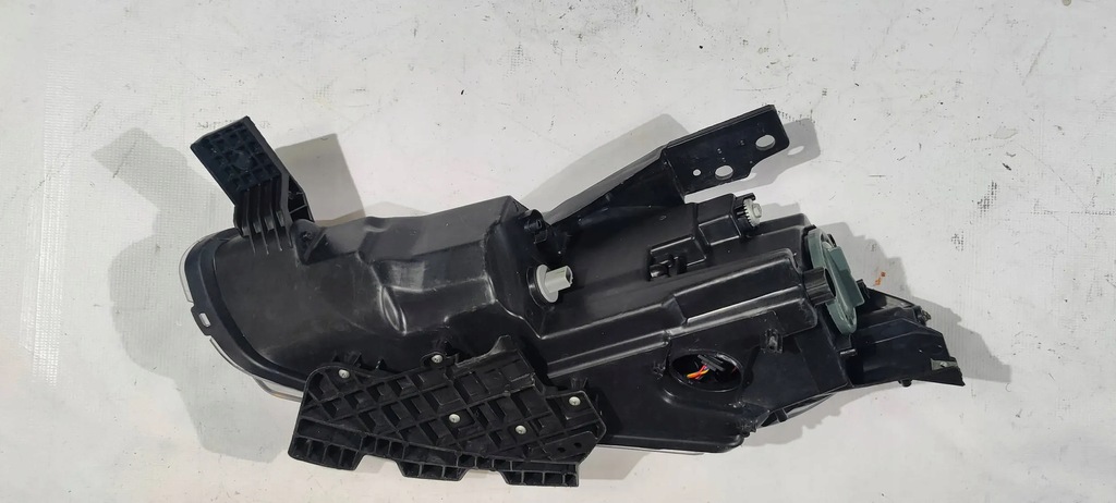 фото №7, Лампа перед передняя правая ксенон dodge dart 2012-