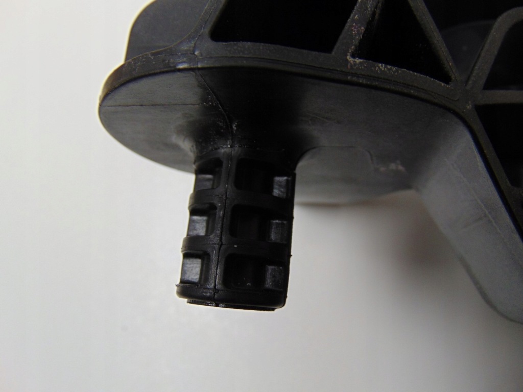 Радиатор воды vw transporter t5 t6 2.0 tdi 7e0121253f в Украине