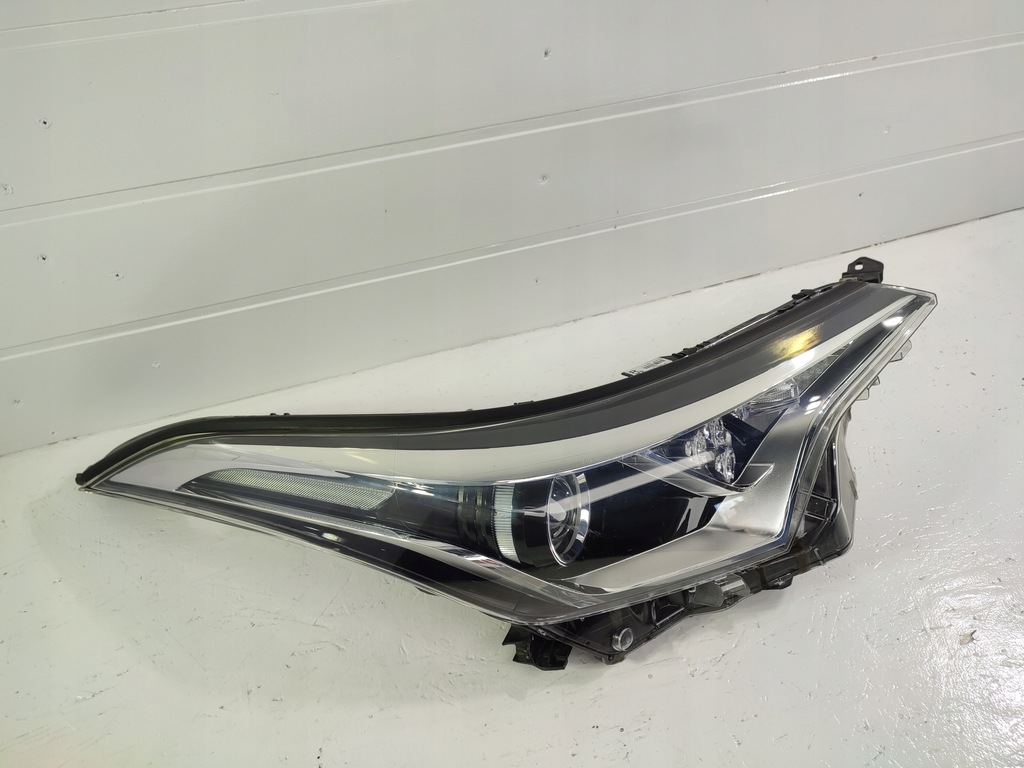 фото №3, Toyota chr ch-r лампа передняя правая с led