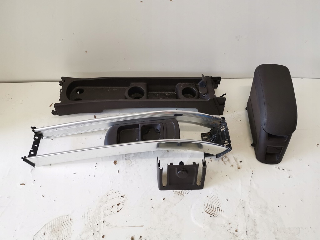 фото №1, Opel meriva b туннель подлокотник коричневый коричневый