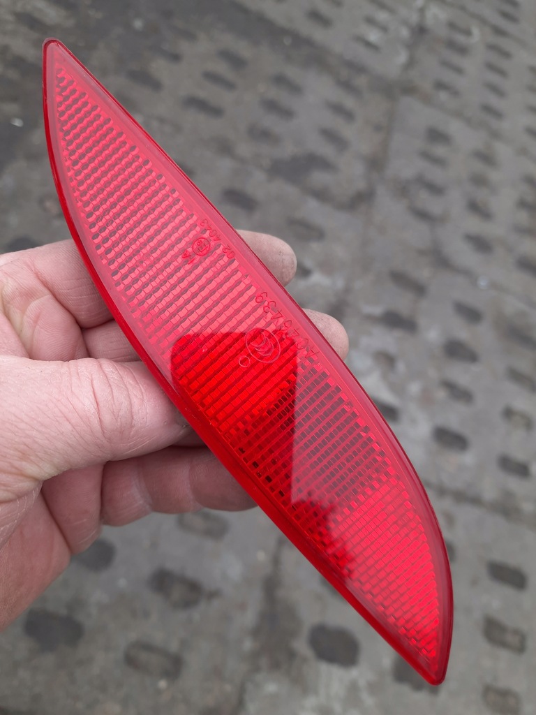 фото №1, Renault megane iii kombi отражатель правый задняя