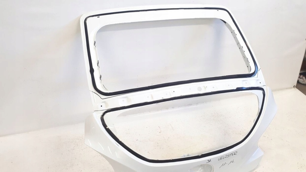 фото №3, Hyundai veloster 2011-2014 крышка багажника задняя