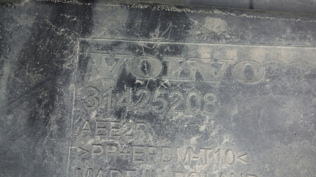 фото №8, Volvo xc60 ii 17- бампер задня накладка спойлер