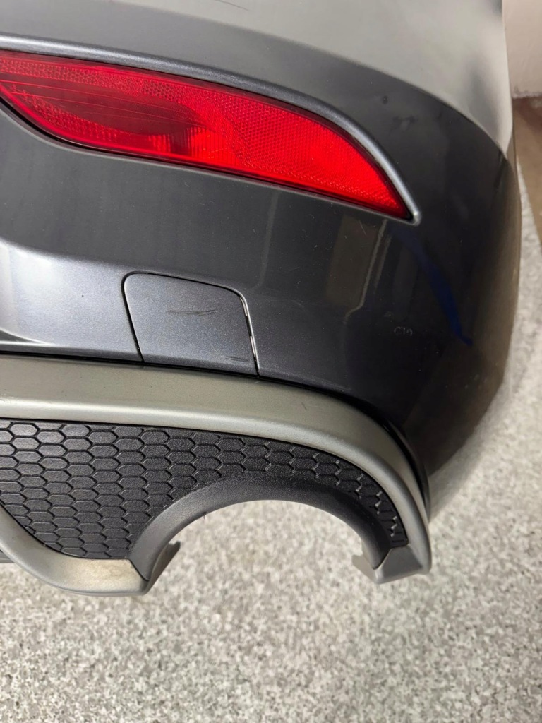 Купить Бампер задний  задний volvo v40 ii 2012-2018r kod koloru 455-16 w-wa r-design