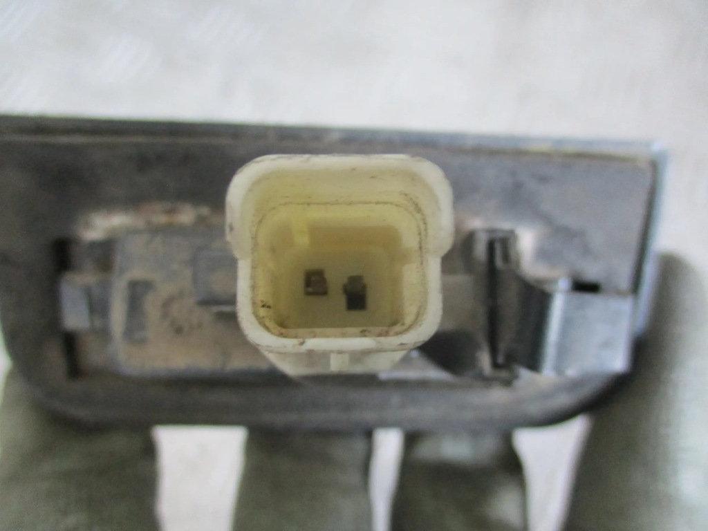 фото №4, Освещение номерного знака регистрационный citroen jumpy ii 07-16 r.