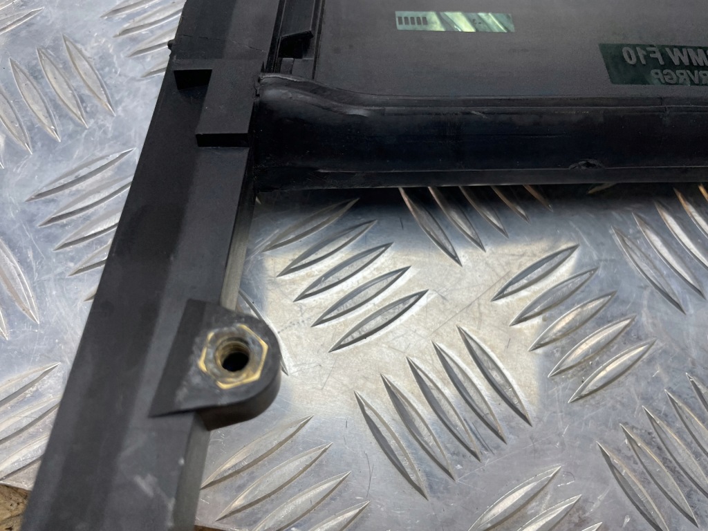 фото №12, Bmw f10 скло кузовна правий задня трикутник 7311246