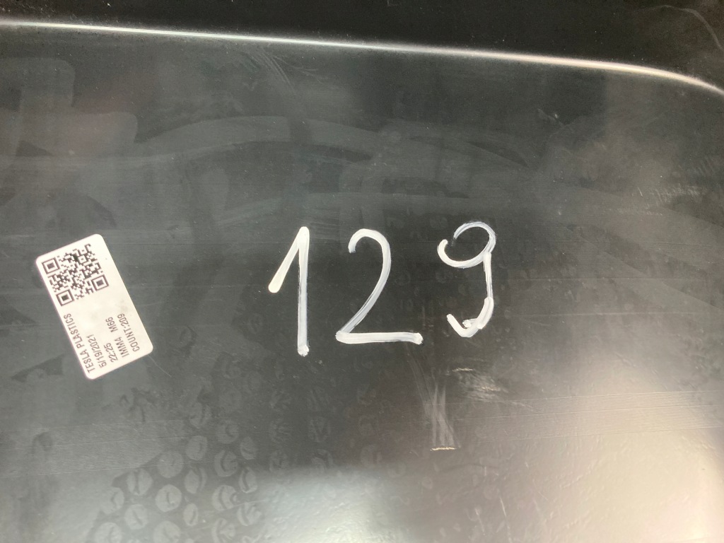 Піддон багажник багажник tesla 3 рестайлінг Оригінал