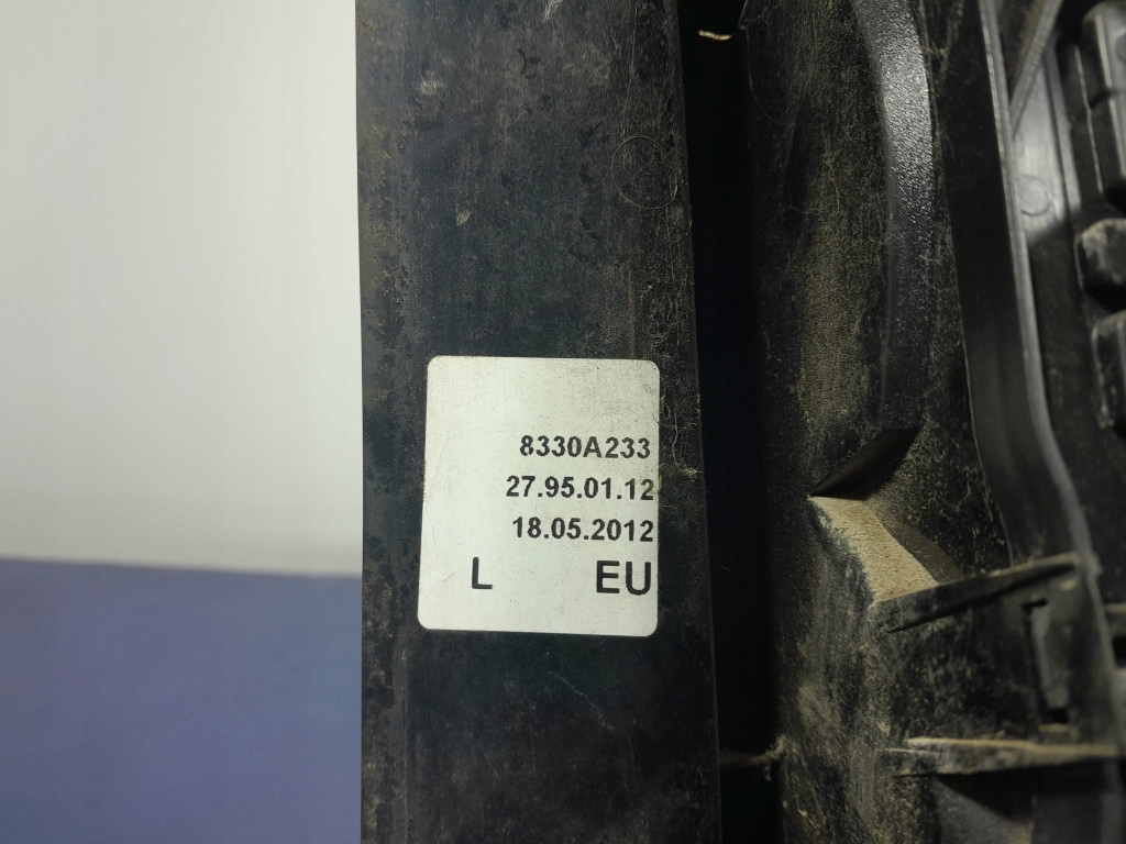 фото №7, Mitsubishi colt mk6 z30 hb 5d лампа задняя задняя левая 8330a233