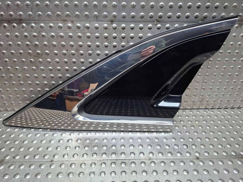 Купити Трикутник крила правий задній 833801713r renault megane v e-tech 2022-