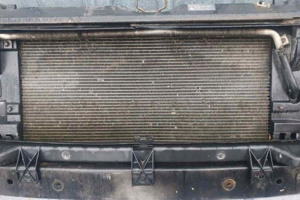 Радиатор воды vw transporter iv flatbed 70xd 701121207b 2.5l бензиновый Киев