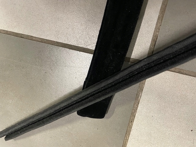 Прокладка верхній ніша двері do mercedes 107 slc Оригінал