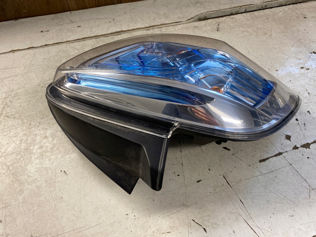 фото №6, Renault zoe лампа левый задняя 265554013r