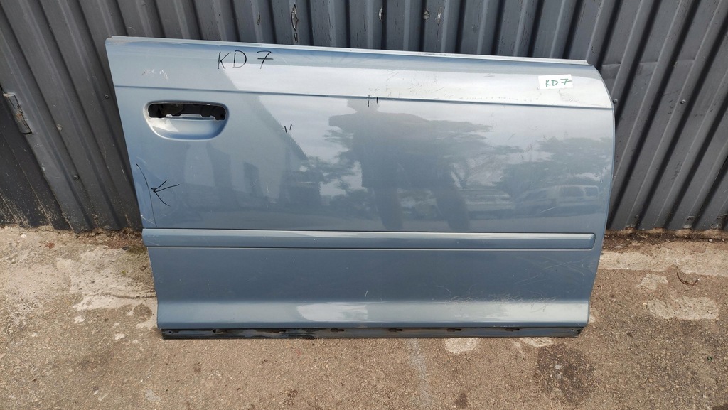 фото №1, Audi a3 8p 5d sportback дверь правый перед передние