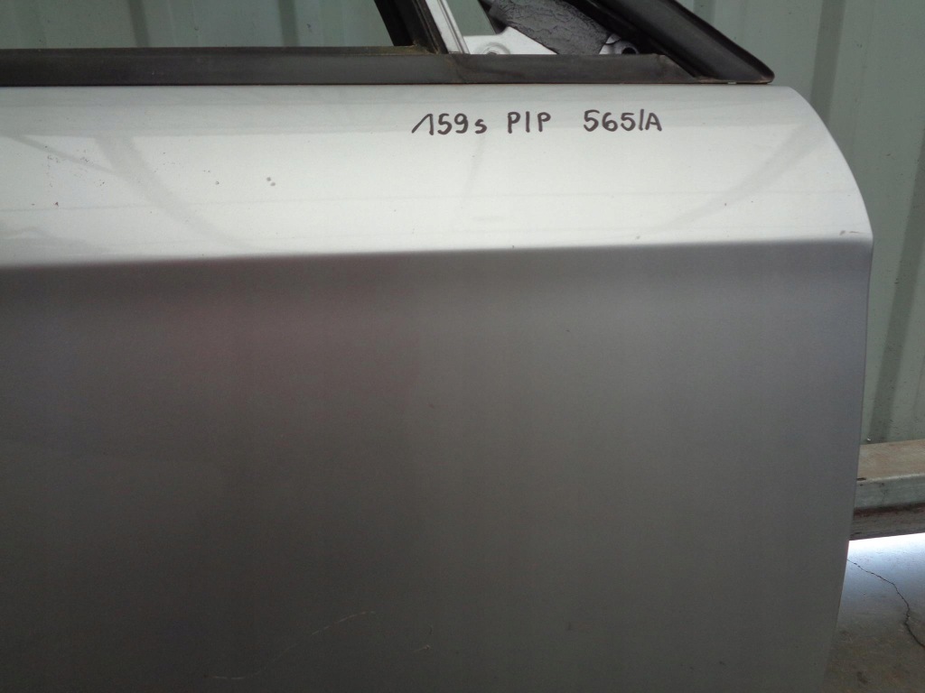 Дверь alfa romeo 159 правое передние kod 565/a с Разборки