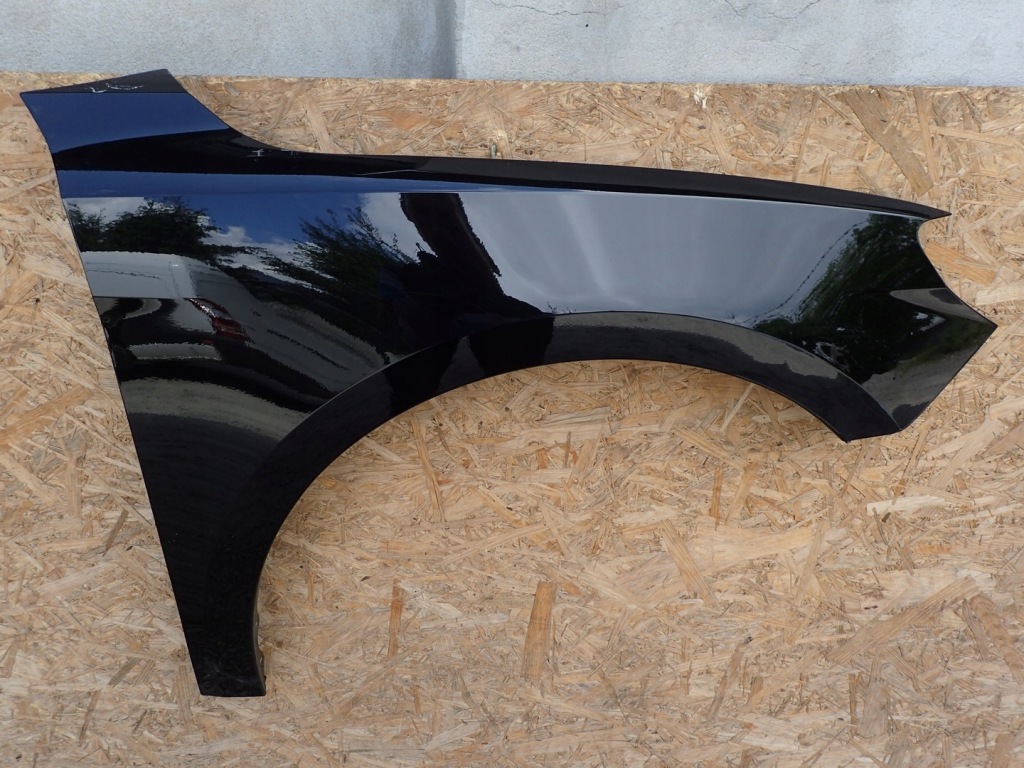 Купити Крило правий перед передній audi a1 2 2 82a gba