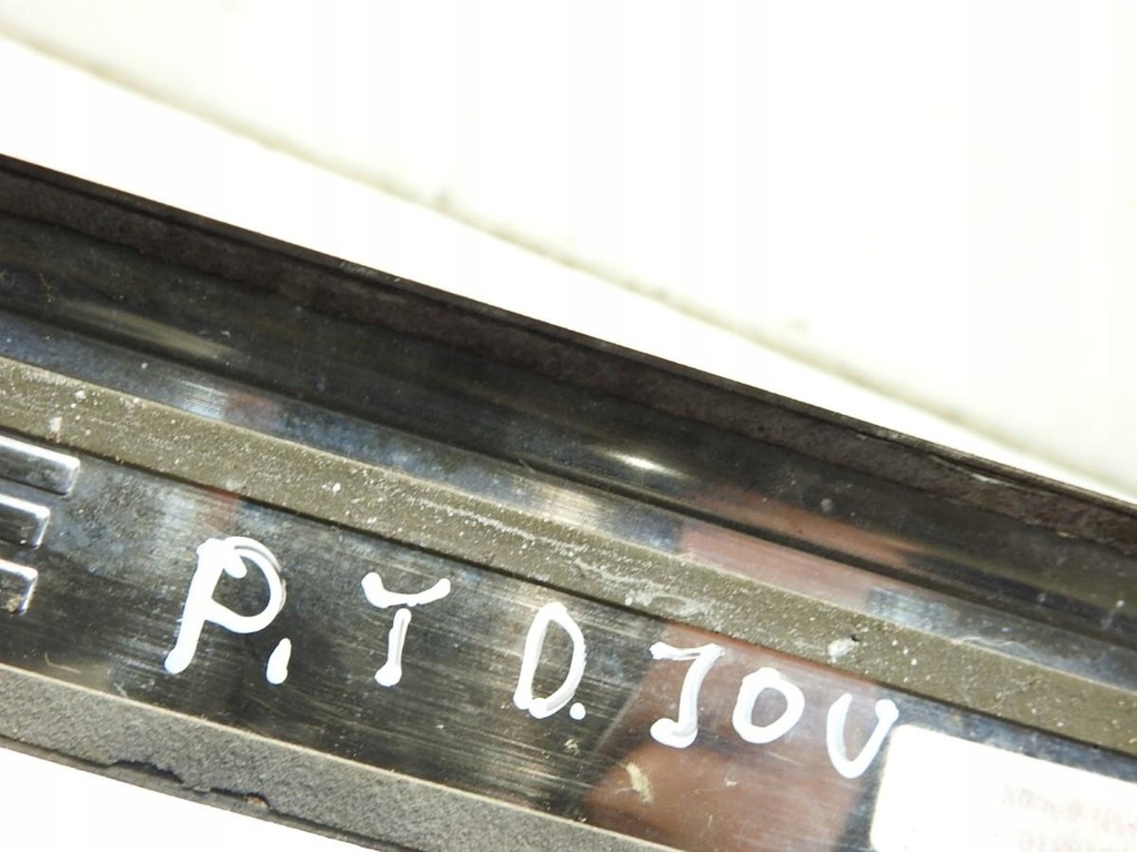 фото №2, Молдинг накладка поріг правий задня dodge journey i