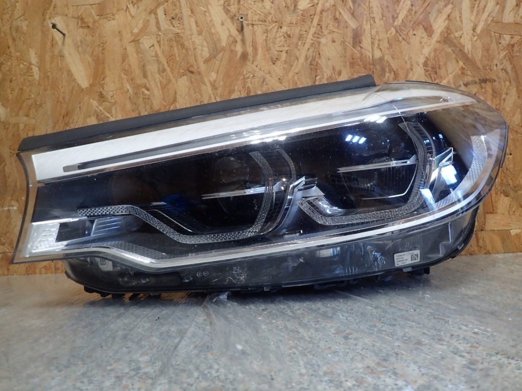 Купить Лампа левая фара левый full led bmw 5 v g30 g31 2017-2020r 8499121
