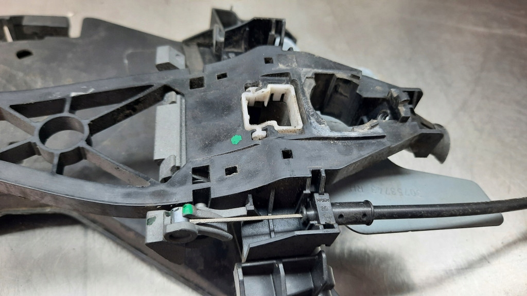 фото №6, Ручка кронштейн ручка правий задня 30753743 volvo v70 iii xc70 ii