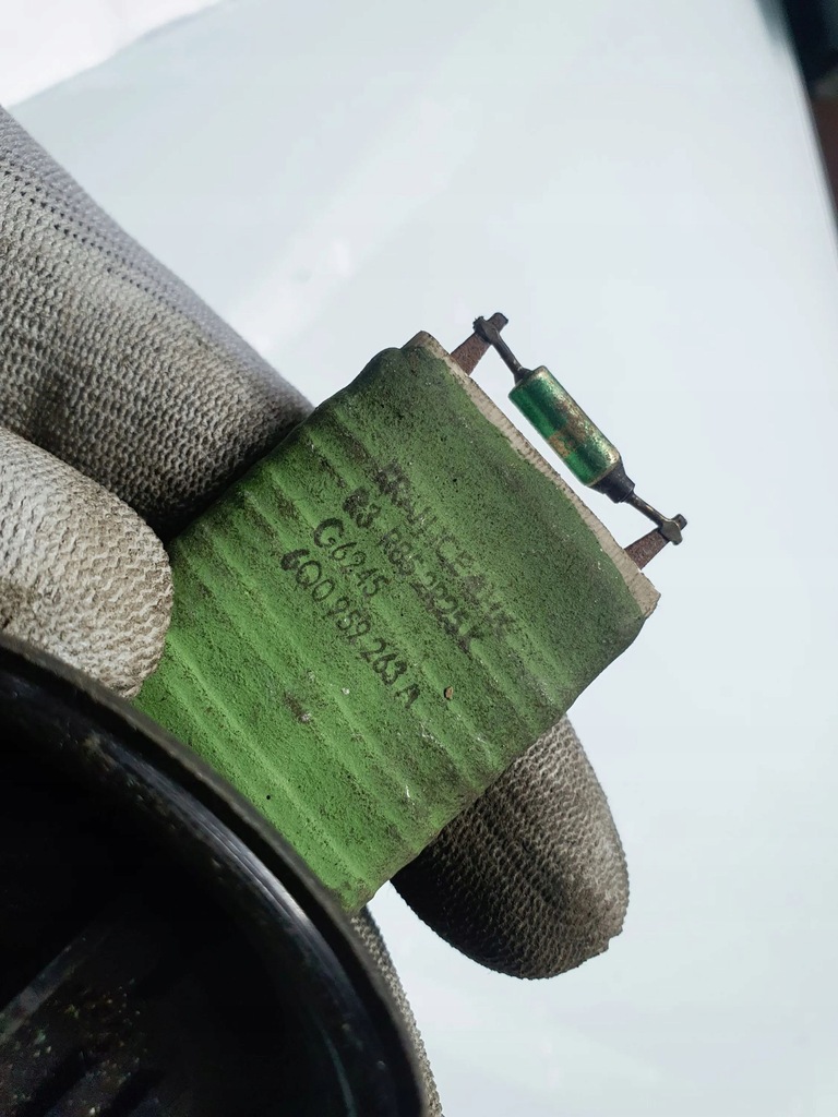 фото №10, Volkswagen fox 2007 резистор / резистор вентилятор обдув