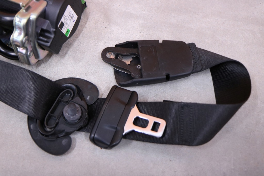 Bmw x1 f48 x2 f39 ремень безопасности правая  перед передний чёрный америка 7428112 Доставка