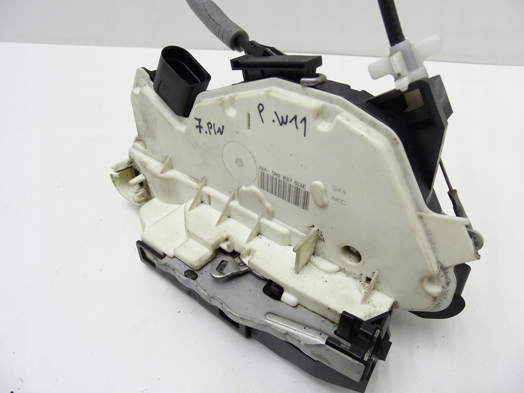 фото №8, Замок дверь правый перед передний vw scirocco iii 7 pin 5n2837016e