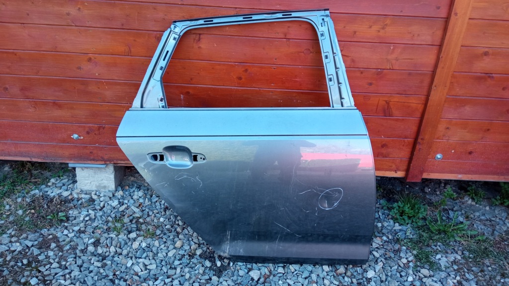 Купить Дверь задняя audi a4 b9