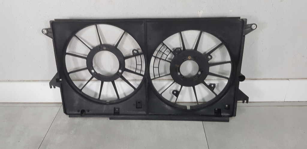 фото №4, Mazda 5 10-16 корпус вентиляторів