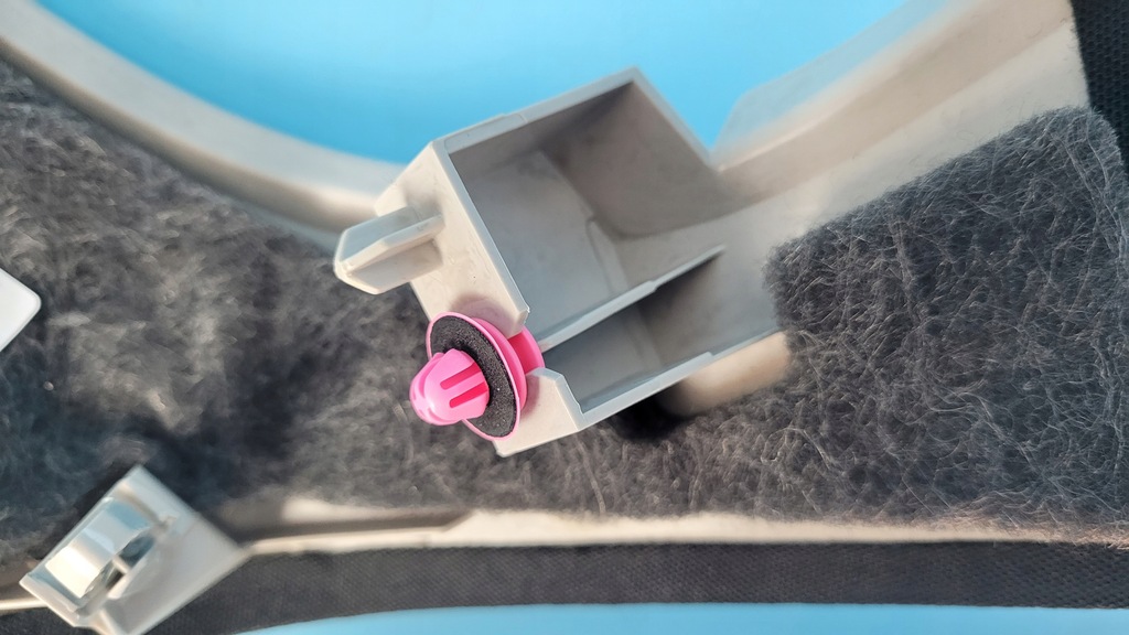 фото №9, Mercedes eqe 350+ 23r захист обшивка стійка d ліва a2956905900 a2956906100