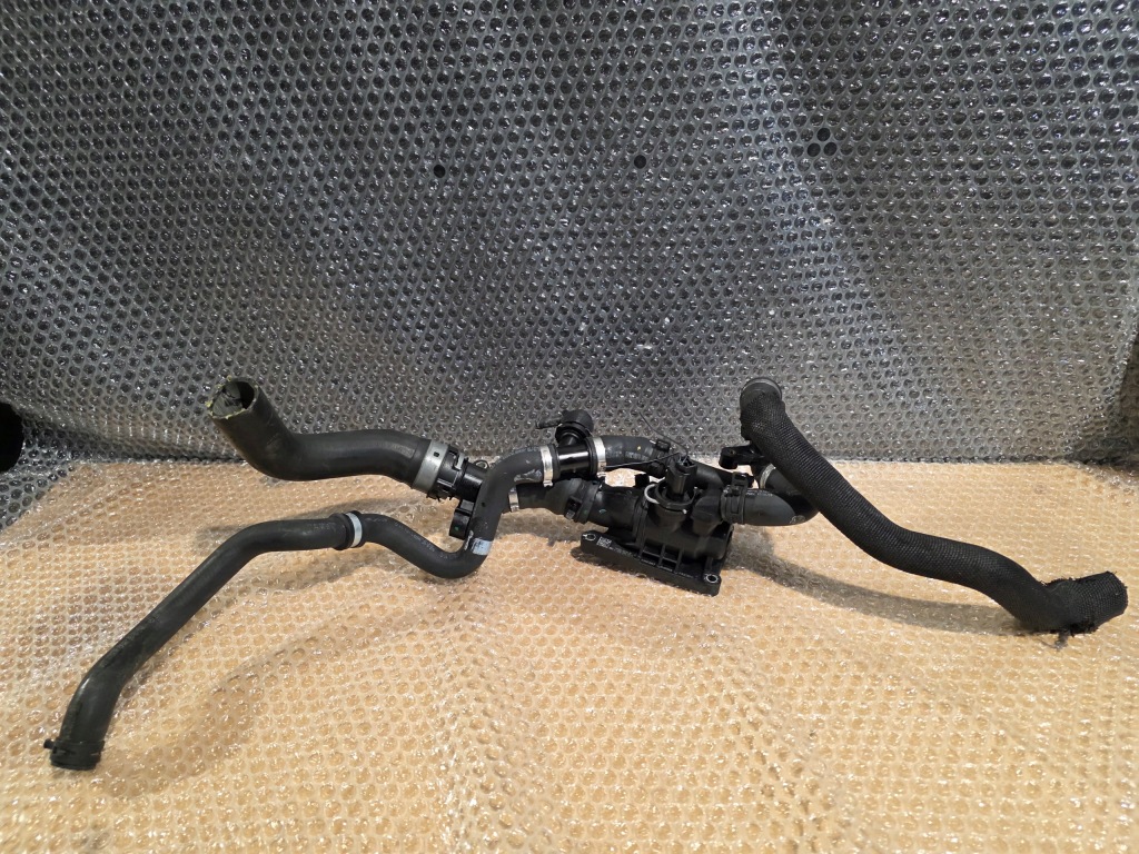 фото №1, Корпус термостата 110608920r a6082000015 mercedes renault 1.5 дизель