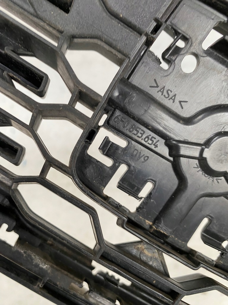 фото №9, Seat ibiza v 6f0 16-21 решітка радіатора решітка радіатора бампера перед 6f0853654