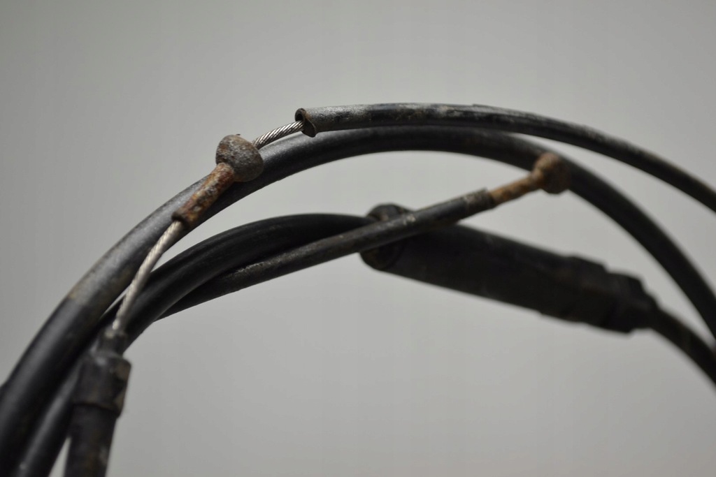 фото №4, Mercedes w126 se трос открывания капот тяга