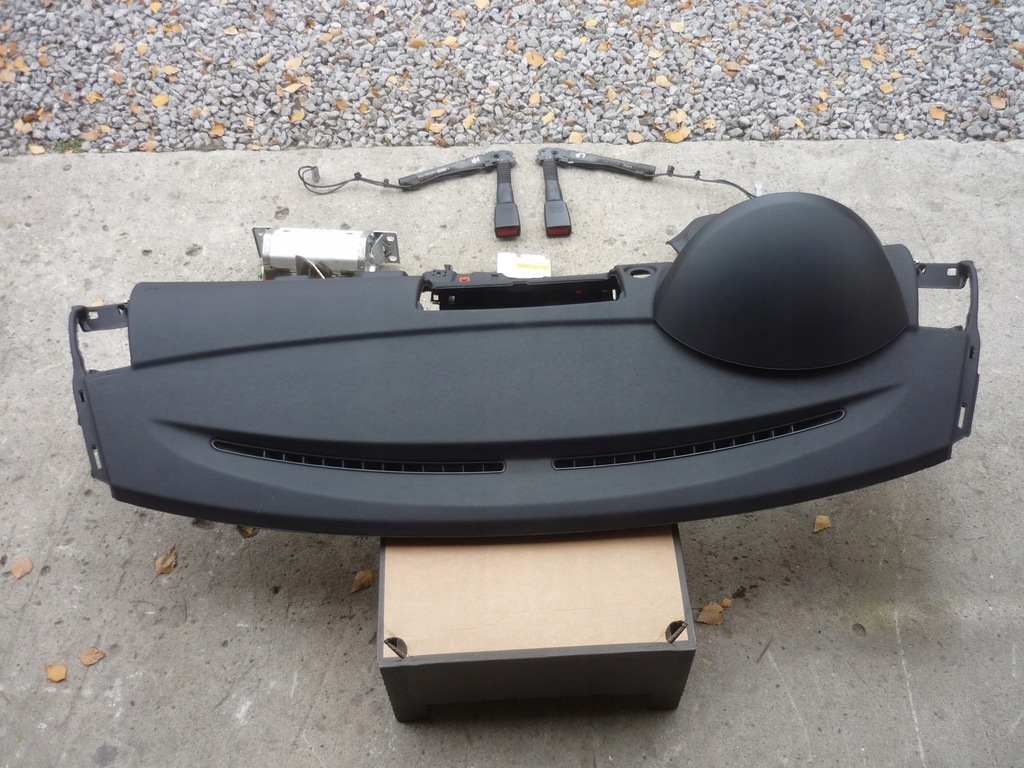 фото №11, Панель приладів + подушки безпеки + натягувачі + датчик bmw 1 e87 e81 e82 e88 ładna czarna