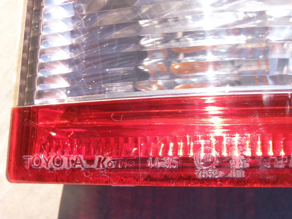 фото №10, Лампа правый задняя toyota avensis verso 01-03r 4435